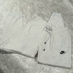Nike light grey sweatpants
